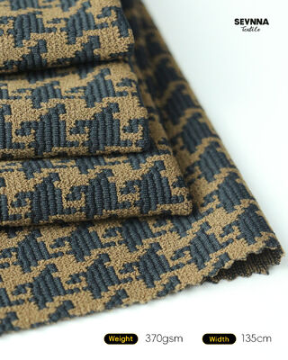 Kain renang bertekstur cepat kering dengan berat 370gm dan lebar 135cm untuk pakaian renang berkinerja tinggi