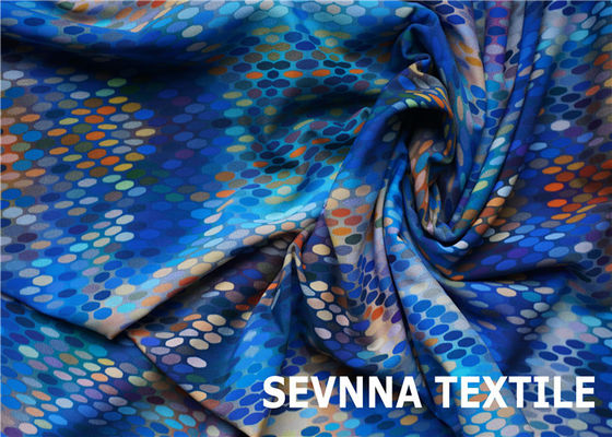 Rajutan Circular Recycled Swimwear Fabric Sentuhan Lembut Kenyamanan Tahan SPF 50 Tingkat